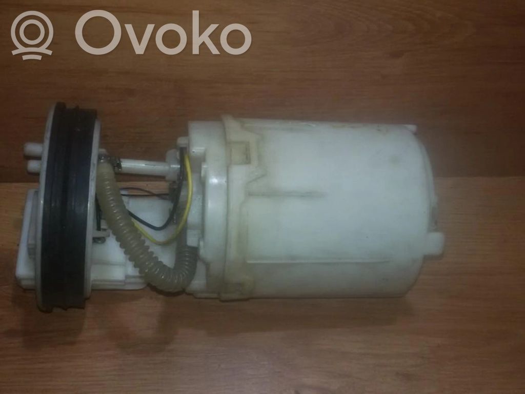 Volkswagen Polo IV 9N3 Pompă combustibil în rezervor 