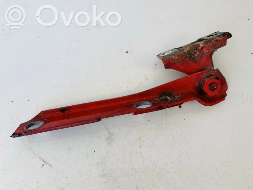 Engine bonnet/hood hinges