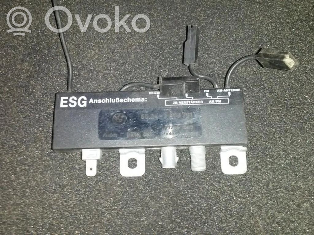 BMW 7 E32 Antenna control unit 