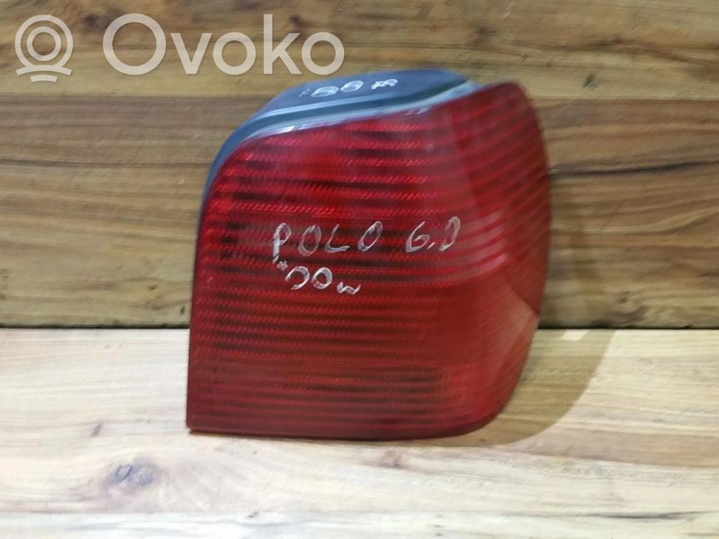 Volkswagen Polo III 6N 6N2 6NF Lampă spate în caroserie 