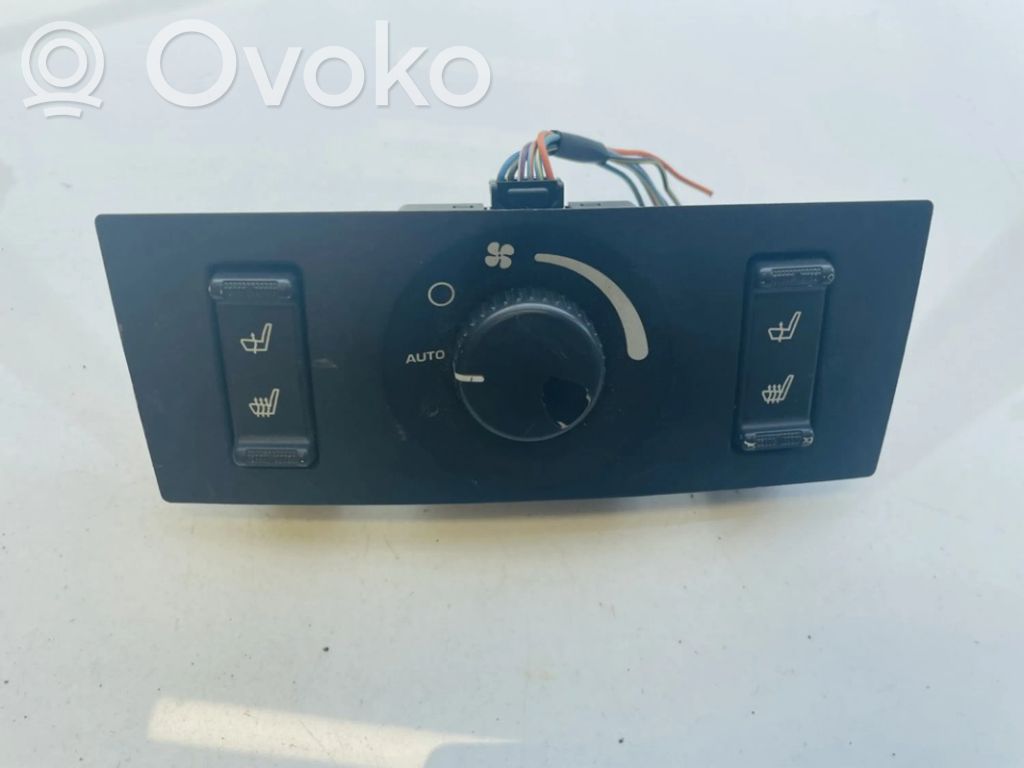 Climate control unit   0UB52TRMAC,0UF24TRMAA,0UB52TRMAC,0UF24TRMAA