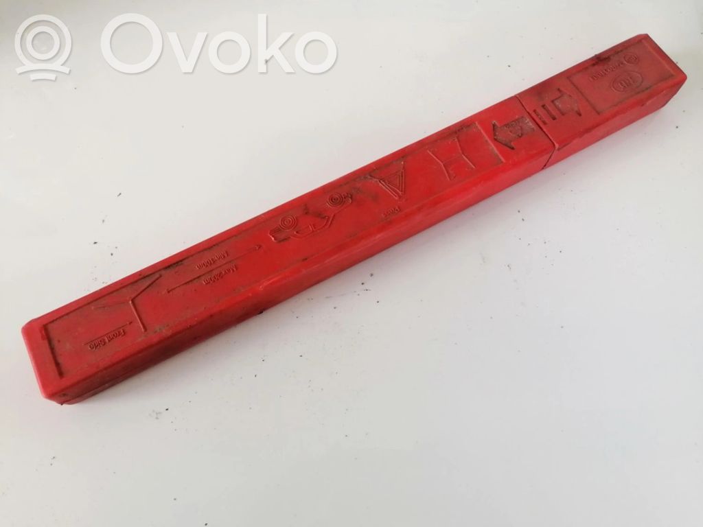 Toyota Aygo AB10 Warndreieck 