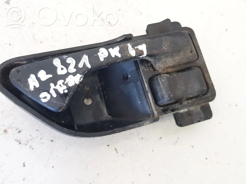 Mitsubishi Space Runner Front door interior handle 