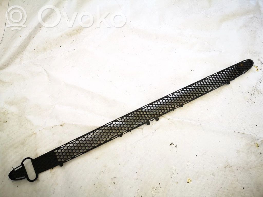 Ford Escort Front bumper lower grill 