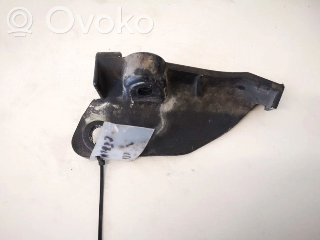 Audi 100 S4 C4 Engine mounting bracket 