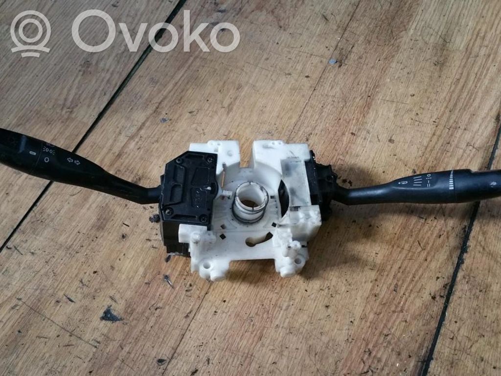 Mitsubishi Carisma Manetka / Przełącznik kierunkowskazów wycieraczek 