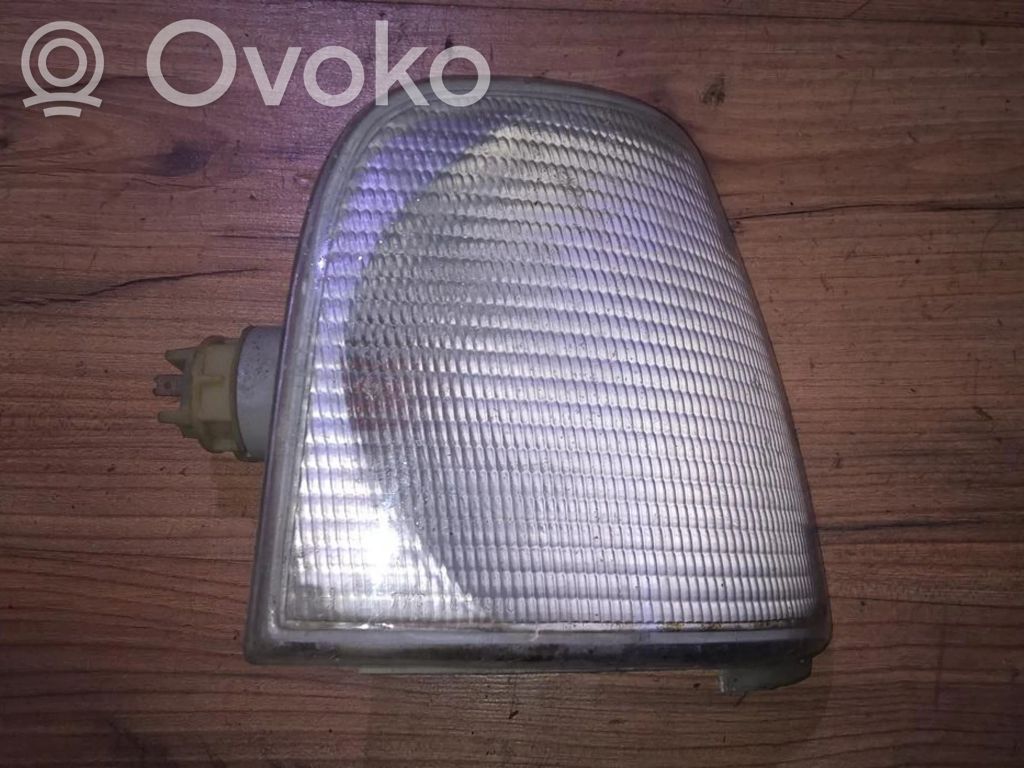 Audi 100 200 5000 C3 Kierunkowskaz przedni 