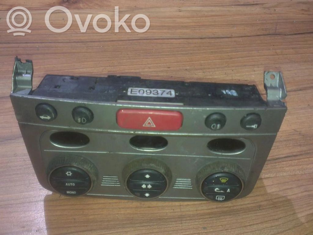 Alfa Romeo 147 Climate control unit 