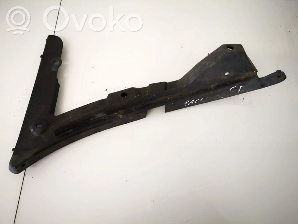 Chrysler Pacifica Rear bumper mounting bracket 