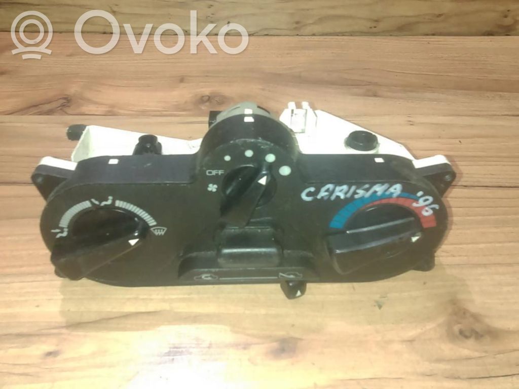 Mitsubishi Carisma Panel klimatyzacji 