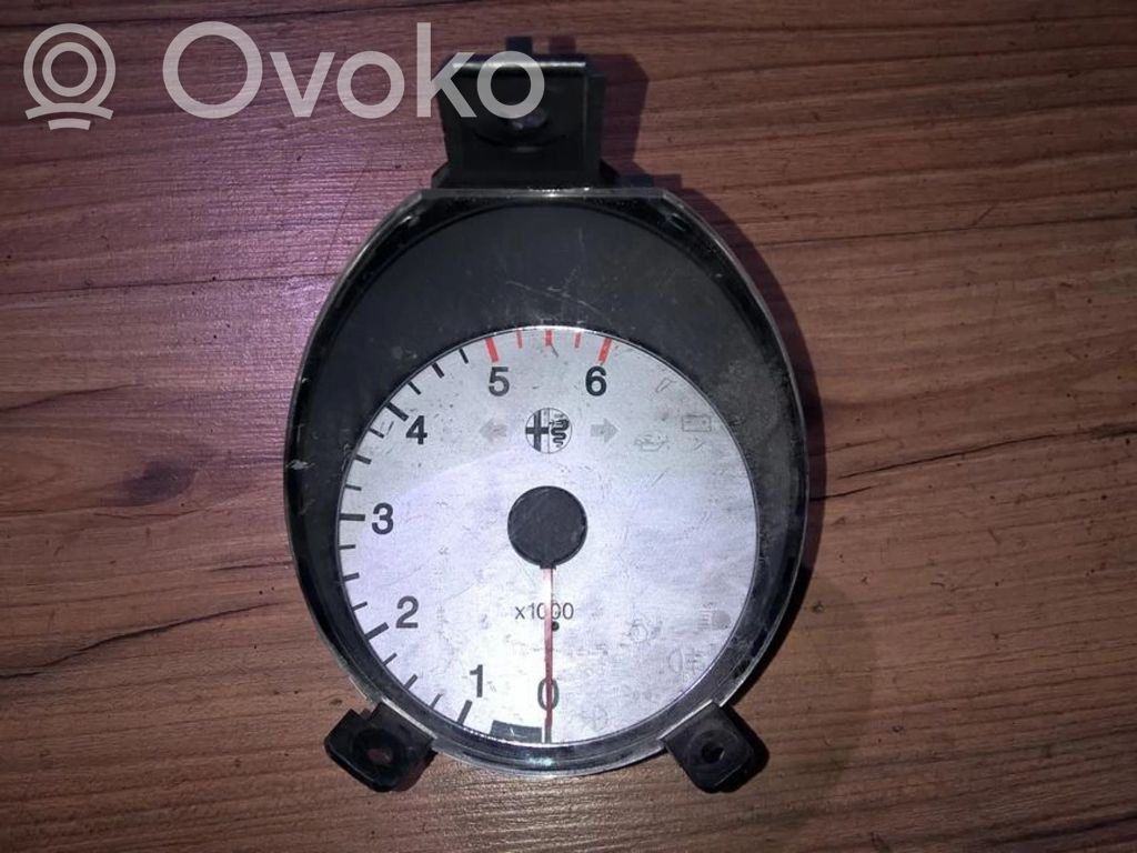 Alfa Romeo 156 Nopeusmittari (mittaristo) 