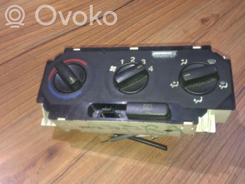 Panel klimatyzacji   90560365,52475624,52475624,90560365