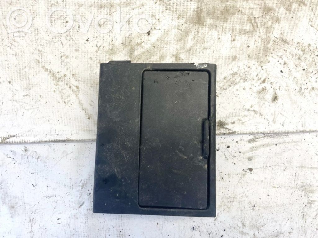 Mazda 5 Cup holder 