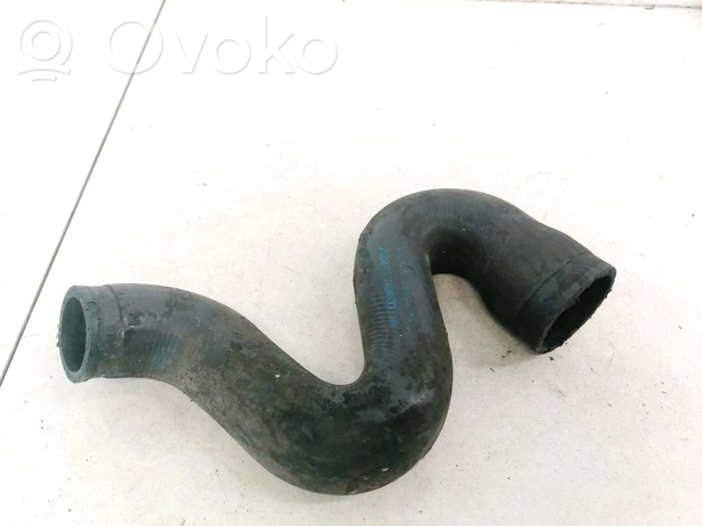 Volkswagen PASSAT B5 Wąż / Rura intercoolera