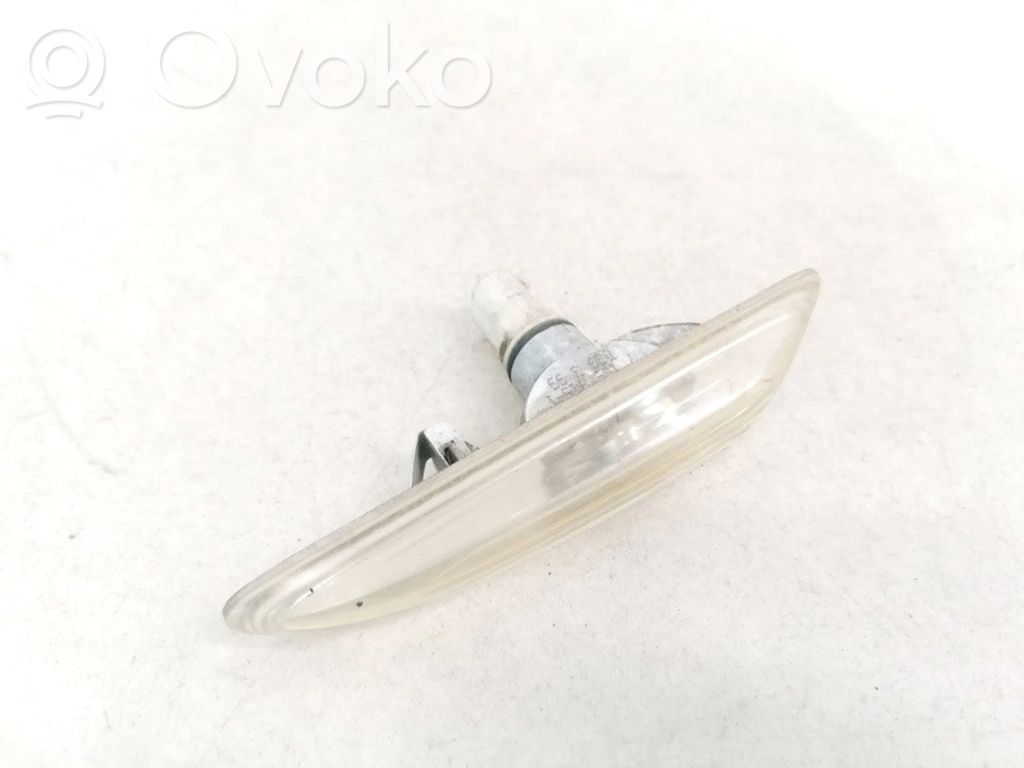 BMW 3 E46 Front fender indicator light 