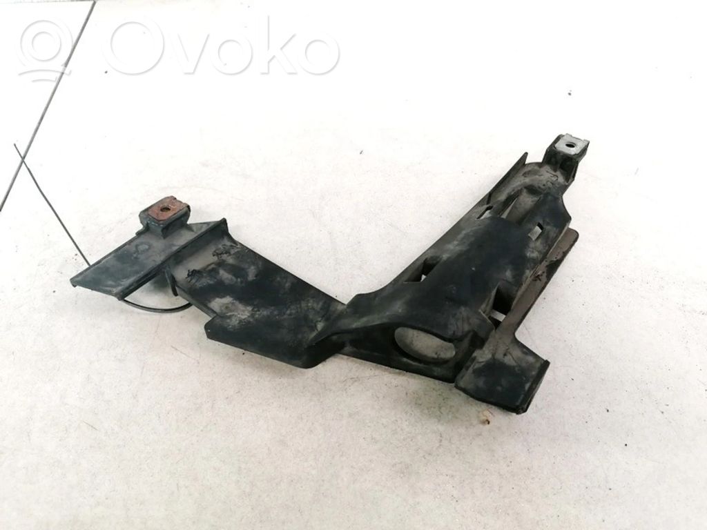 BMW 3 E46 Etupuskurin kannake 