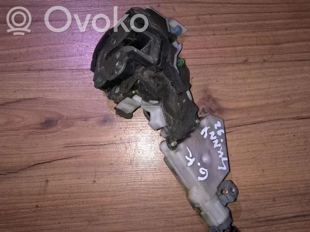 Nissan Sunny Takaoven lukko 