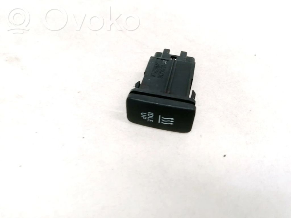 Toyota Avensis Verso Interruttore riscaldamento sedile 