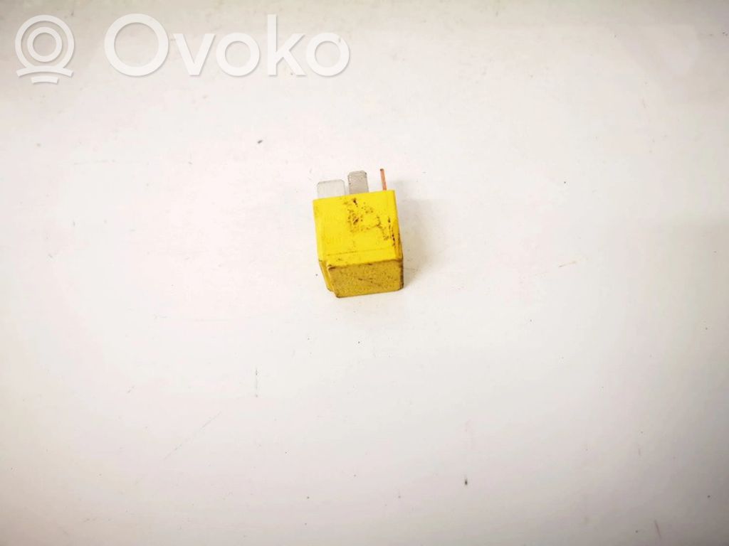 Other relay   90226846,4RA00779306,4RA00779306,90226846