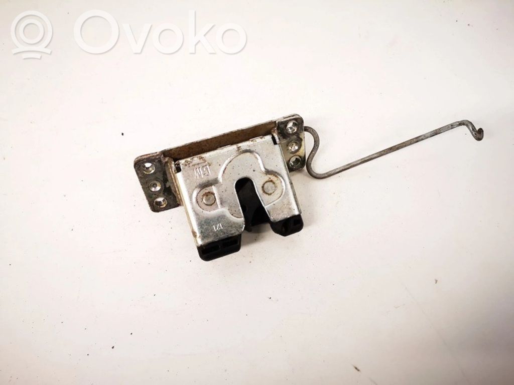 Opel Omega B1 Blocco/chiusura/serratura del portellone posteriore/bagagliaio