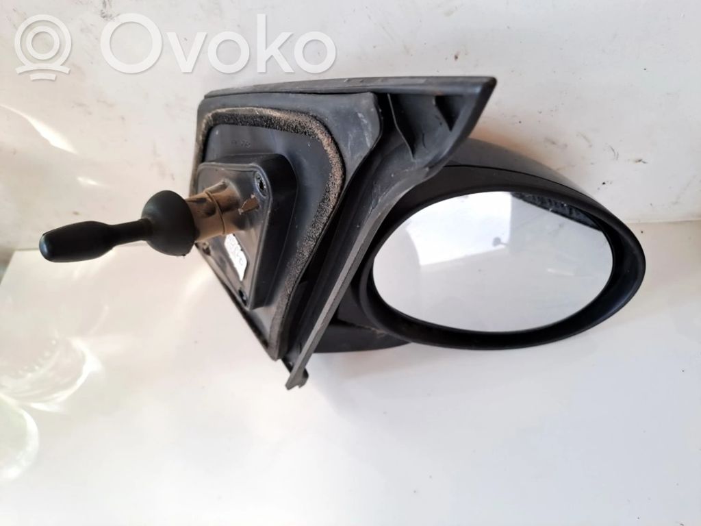 Toyota Aygo AB10 Etuoven sähköinen sivupeili 