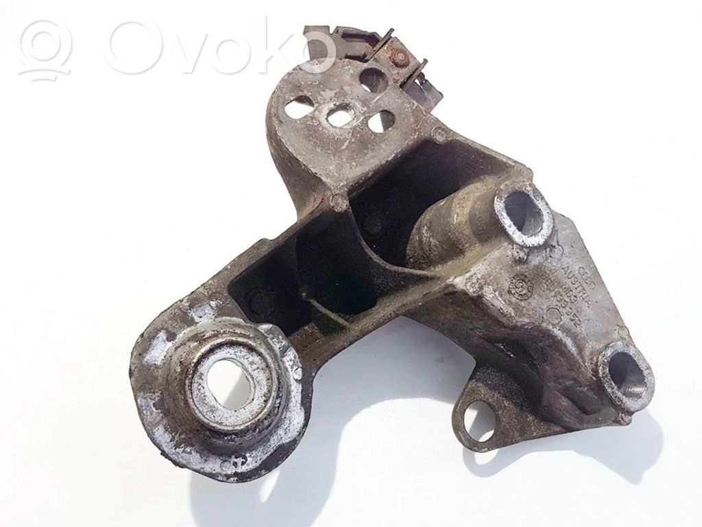Halterung Lager Motor   8E0199352,8E0199352