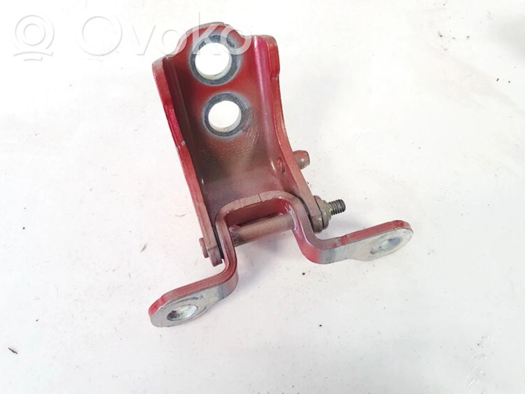Renault Kadjar Front door upper hinge 