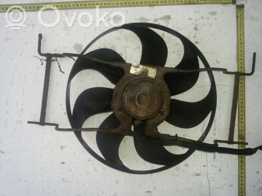 Citroen Saxo Convogliatore ventilatore raffreddamento del radiatore