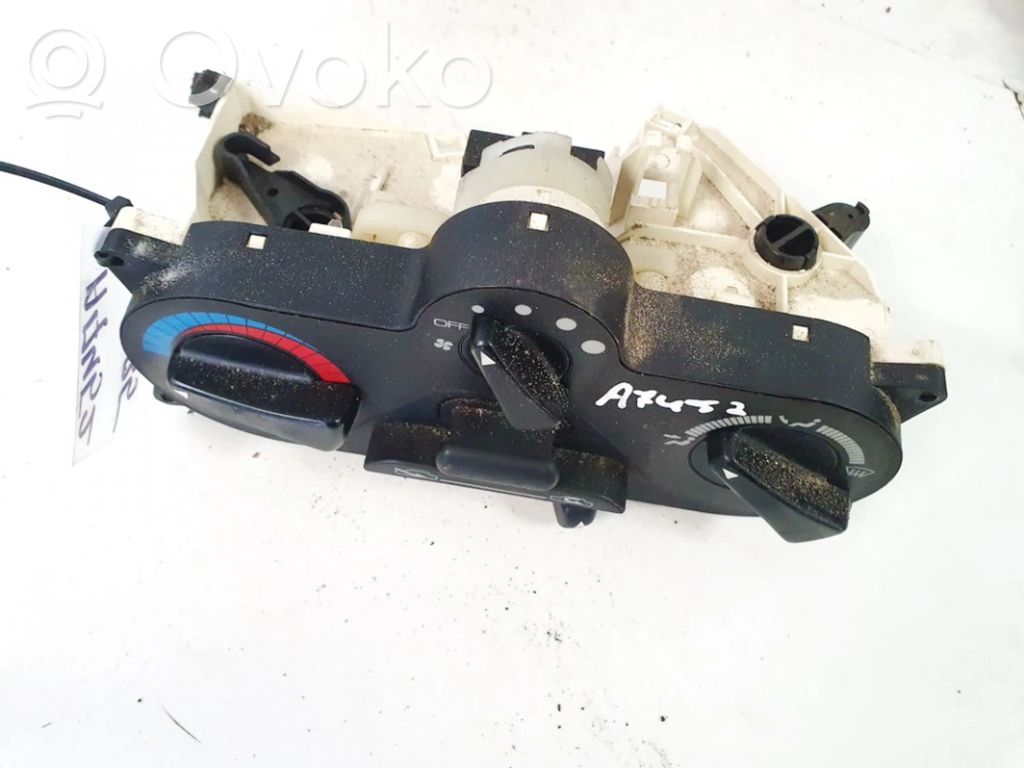 Panel klimatyzacji   MB947678,MB947677,MB947677,MB947678