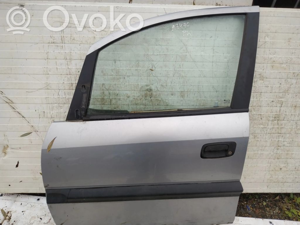 Opel Zafira A Передняя дверь 
