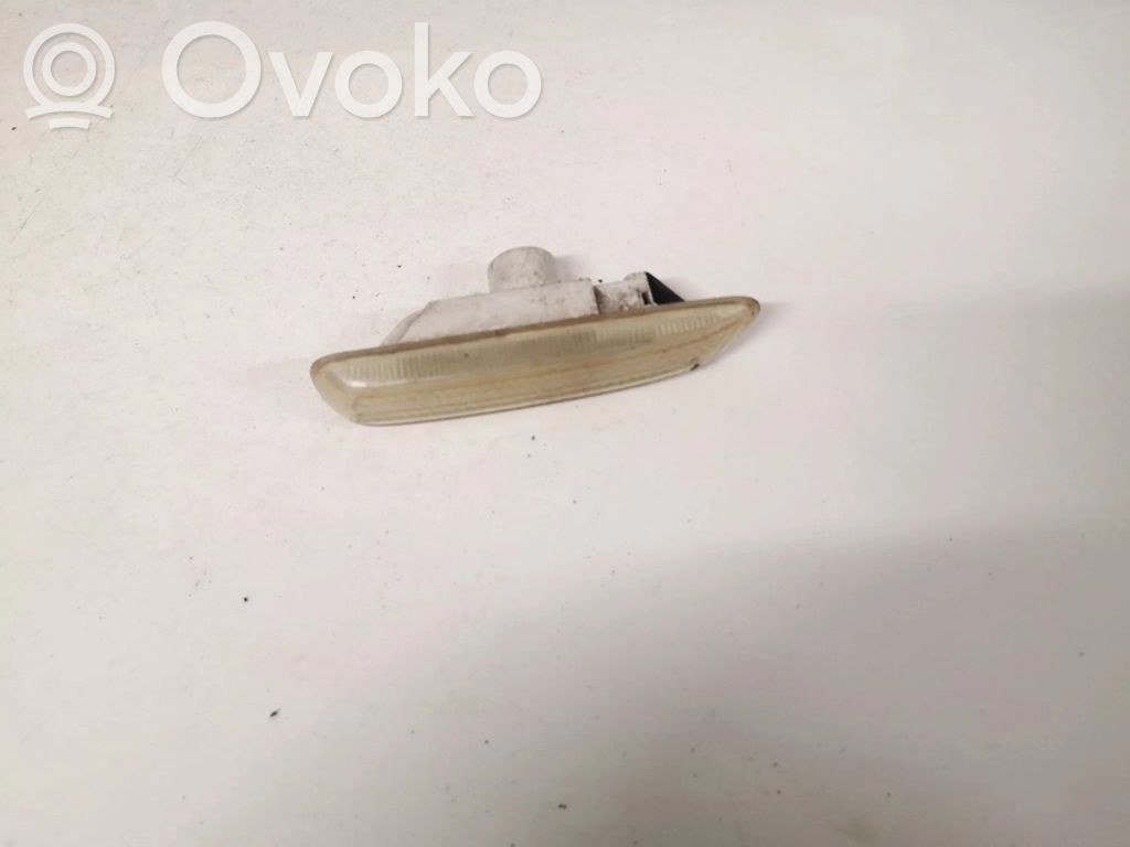 Front fender indicator light   63132228592,63132228592