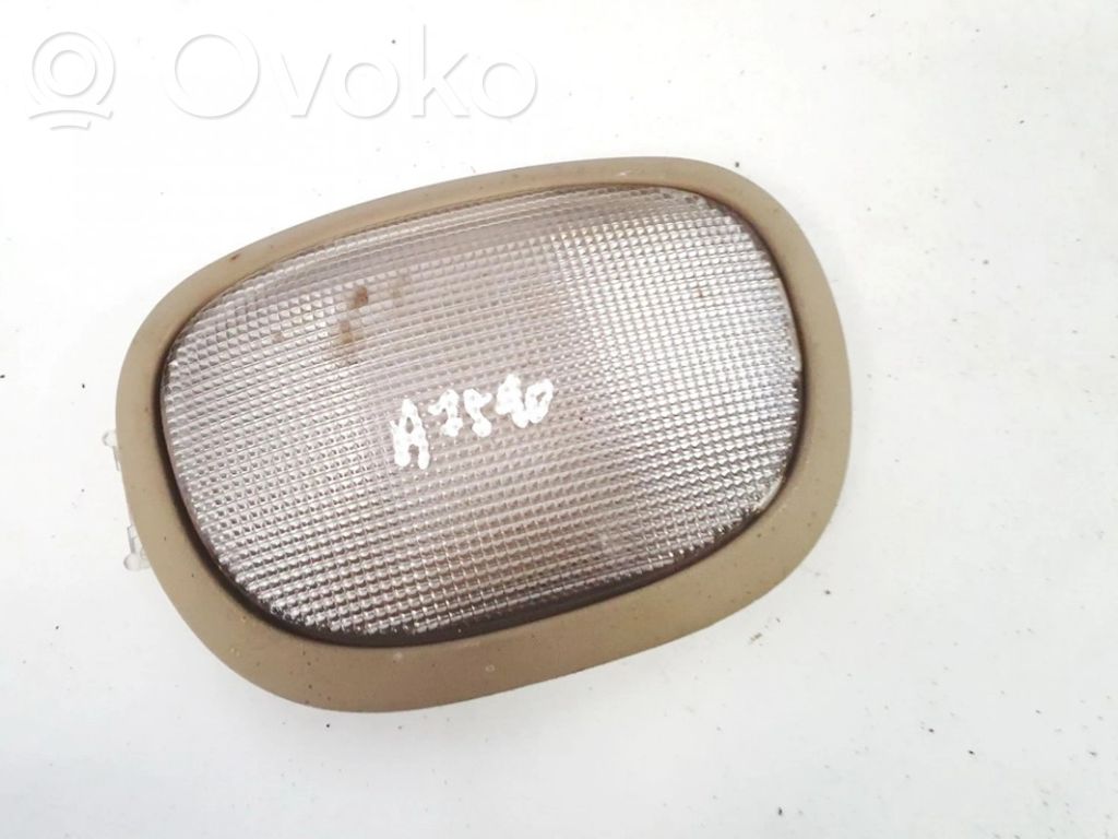 Chrysler Voyager Etuistuimen valo
