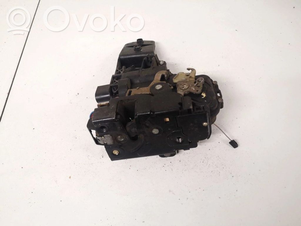 Etuoven lukko   3B0837868,3B0837868