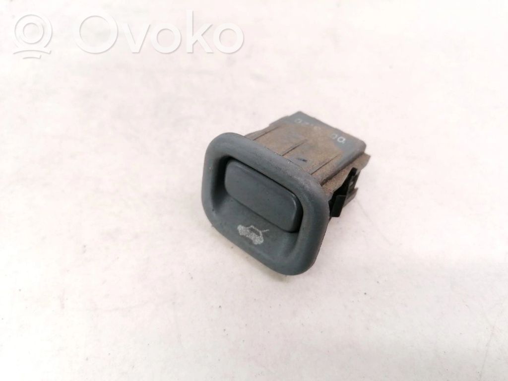 Interruptor para abrir la puerta trasera   M8525,M8525