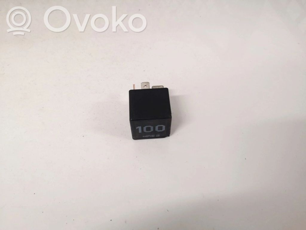 Muu rele   95VW10K705CA,7M0951253A,7M0951253A,95VW10K705CA,V23136J6X45