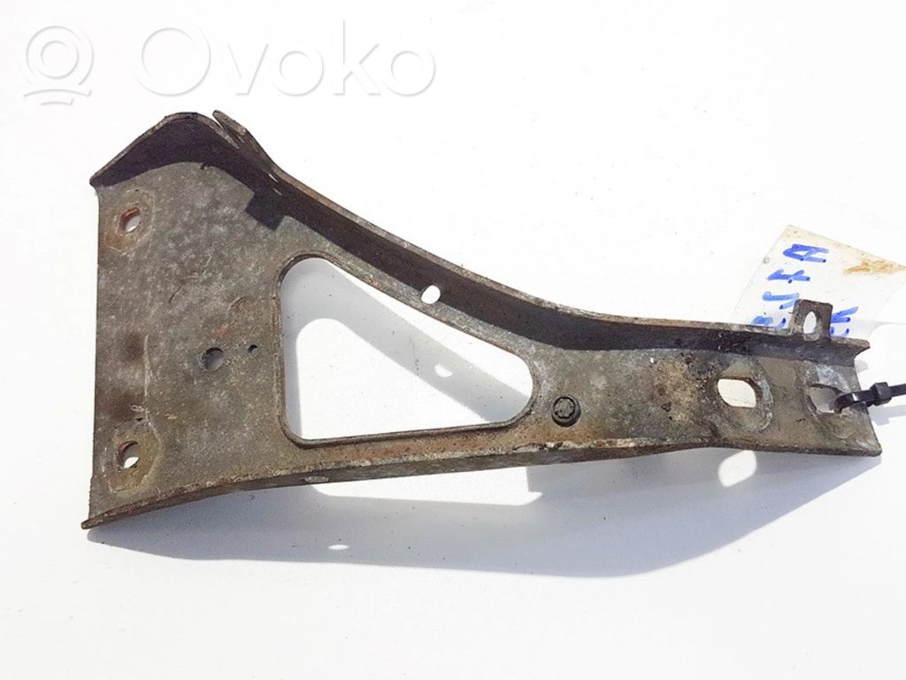 Engine mounting bracket   A898,A898