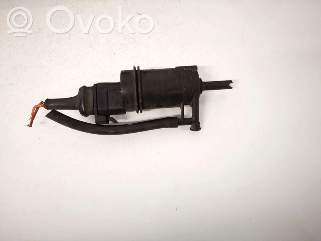 Renault Safrane Tuulilasi tuulilasinpesimen pumppu 