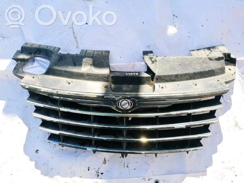 Chrysler Town & Country IV Etusäleikkö 