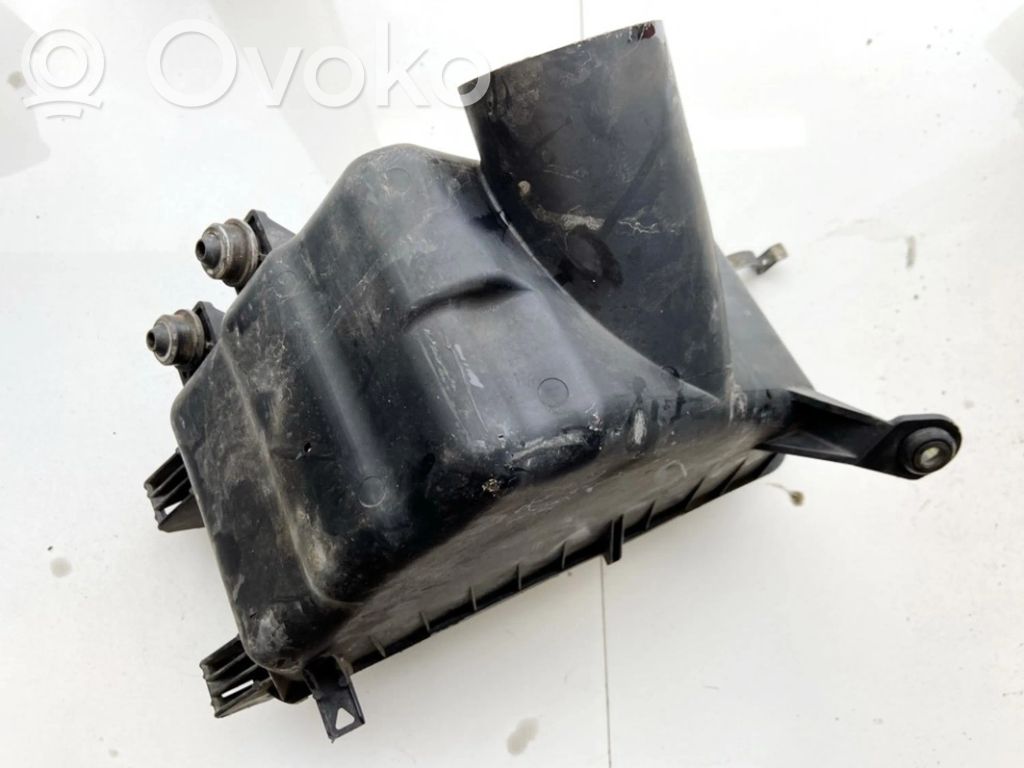 Toyota Avensis Verso Cutie filtru aer 