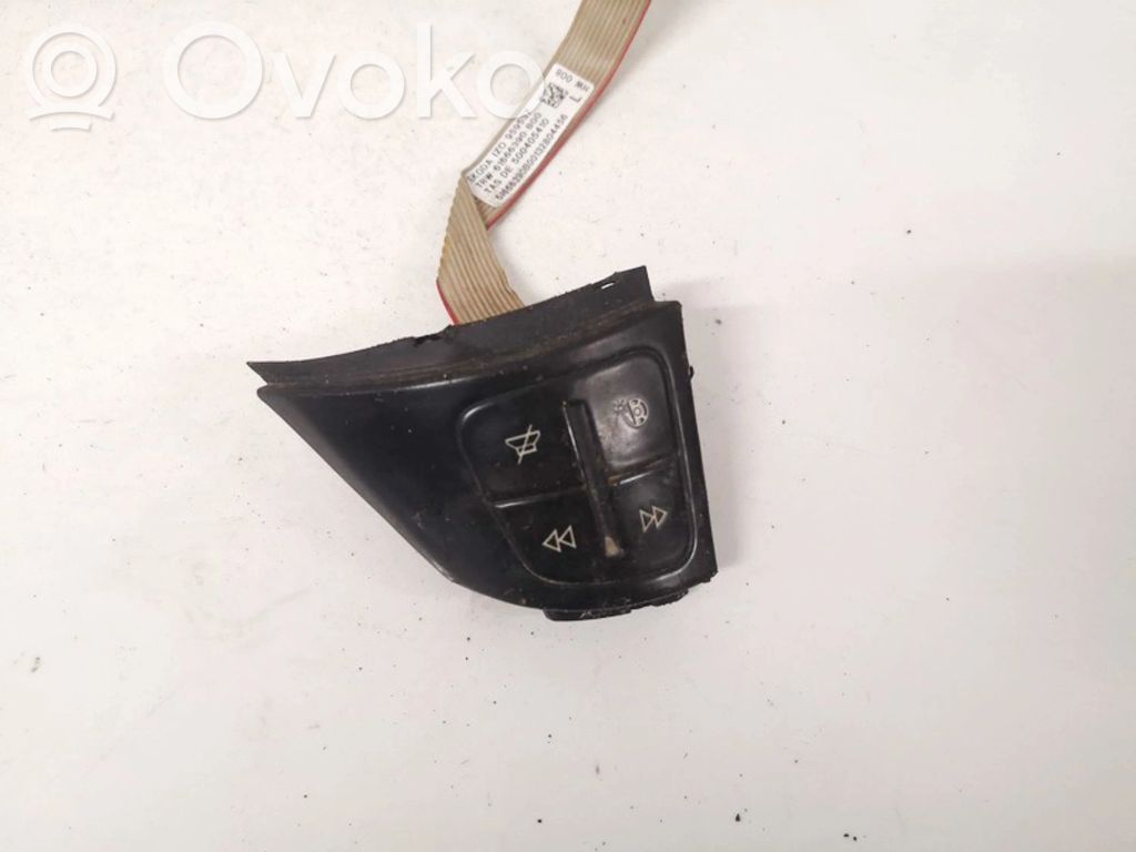 Skoda Octavia Mk2 (1Z) Boutons / interrupteurs volant 