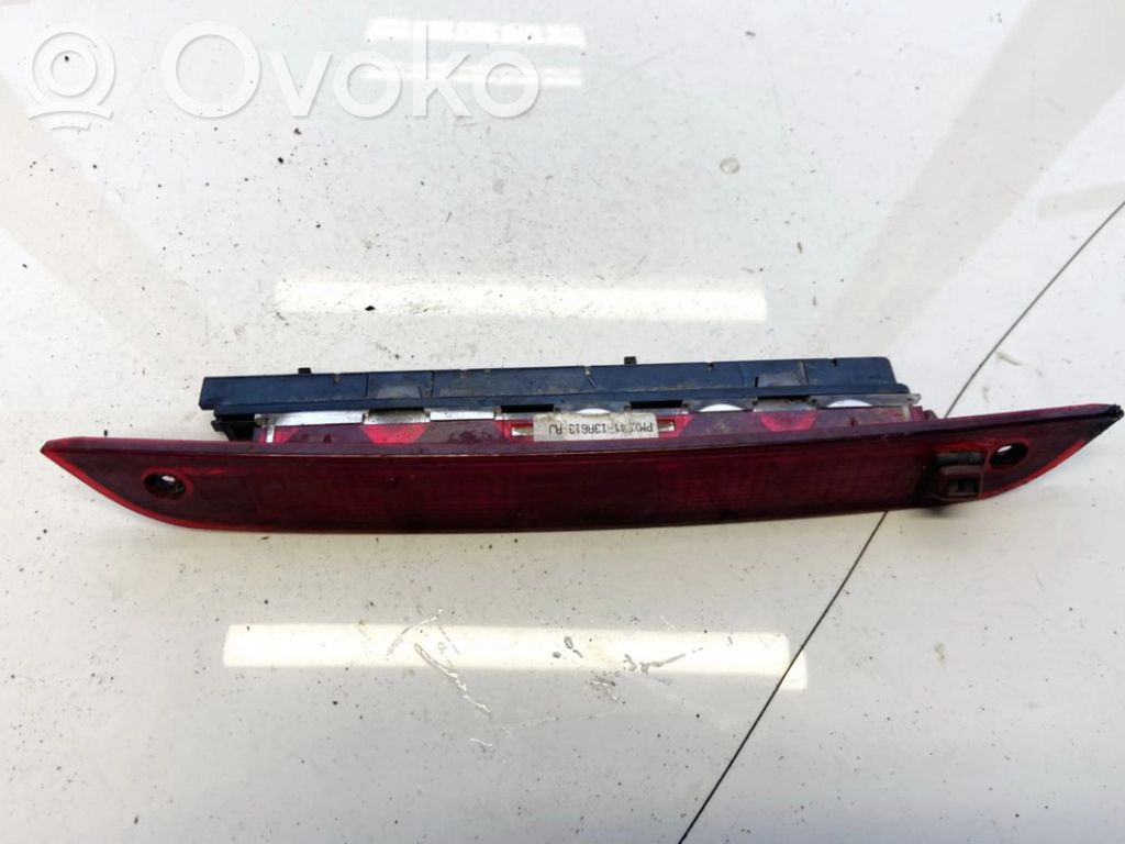 Ford Focus Third/center stoplight 