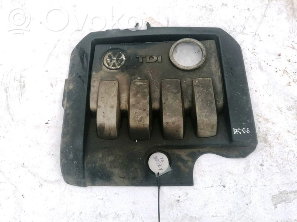 Volkswagen PASSAT B6 Capac protecție motor