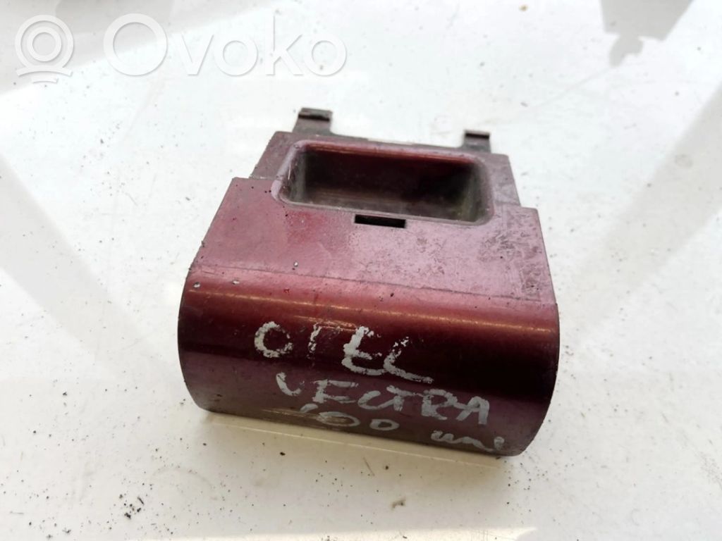 Apărătoare laterală spate   90586944,90586944