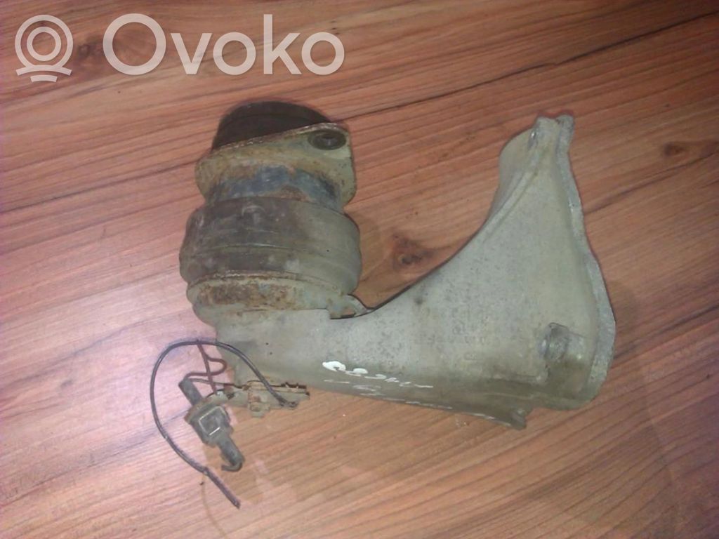Volkswagen Golf III Suport tampon motor 
