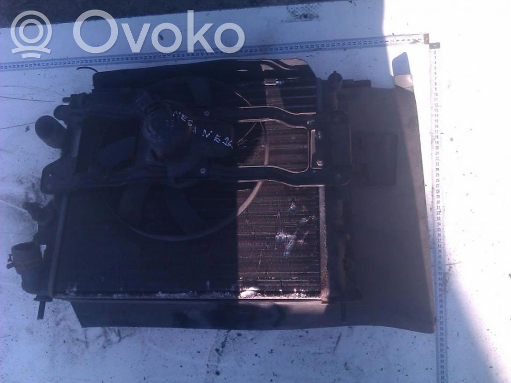 Renault Megane I Convogliatore ventilatore raffreddamento del radiatore 