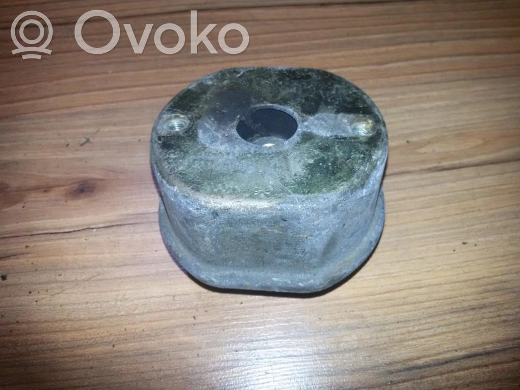 Volkswagen Transporter - Caravelle T4 Suport tampon motor 
