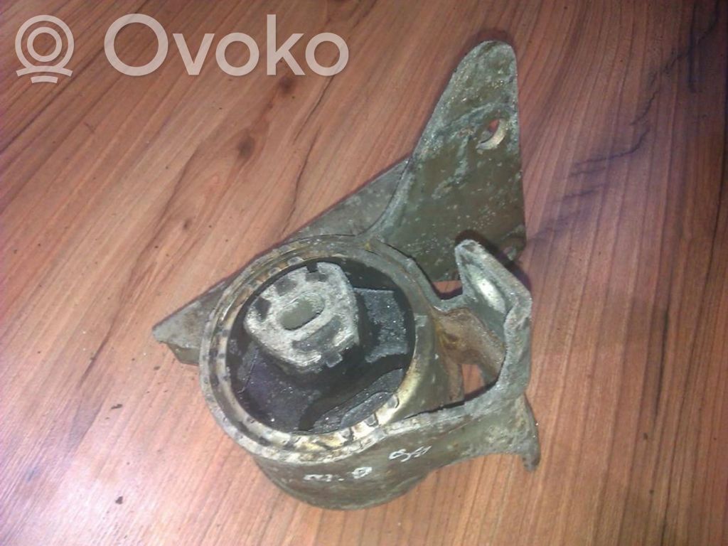 Soporte de montaje del motor