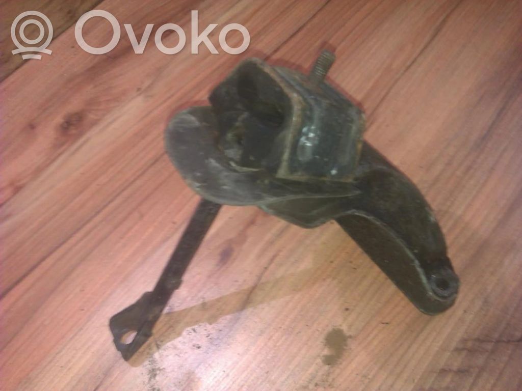 Audi 80 90 B3 Engine mount bracket 