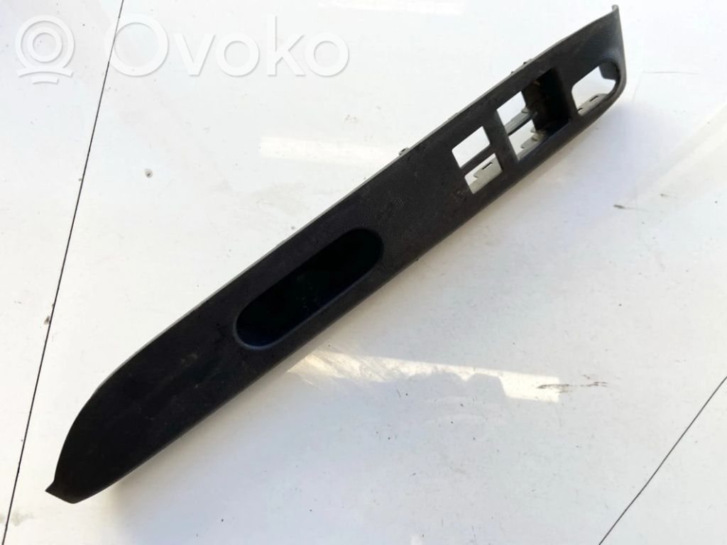 Opel Agila B Front door window switch trim 