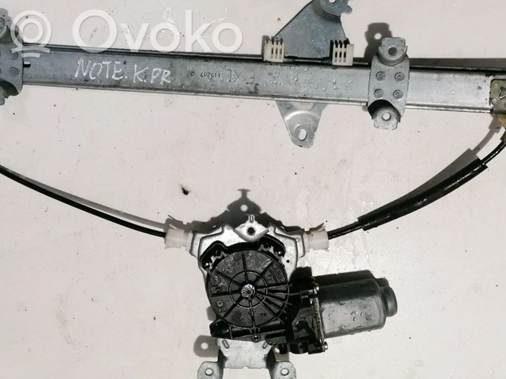 Nissan Note (E11) Regulador con motor de la ventanilla de la puerta corredera 
